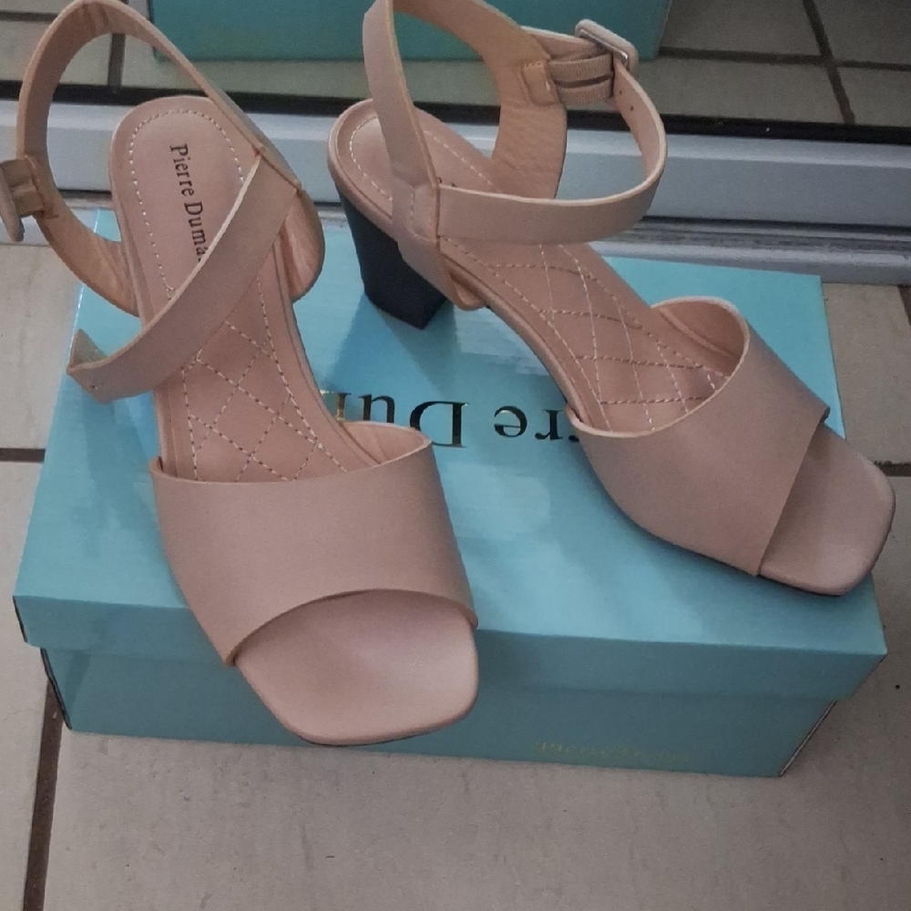 Pierre Dumas Women's Beige Heels - Picture 2 of 2